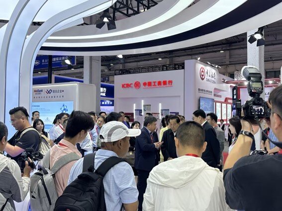 光潤通亮相第十一屆中國中小企業(yè)投融資交易會(huì)